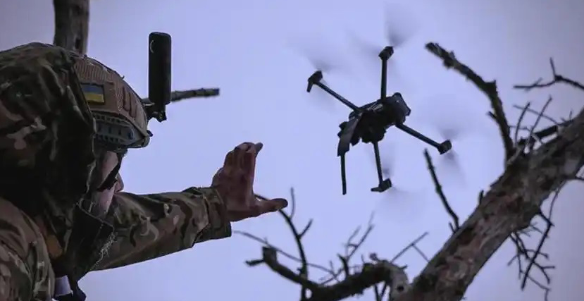 840–1000MHz Anti-Drone Jammer Modules for FPV and Long-Range UAVs 840–1000MHz Anti-Drone Jammer Modules for FPV and Long-Range UAVs